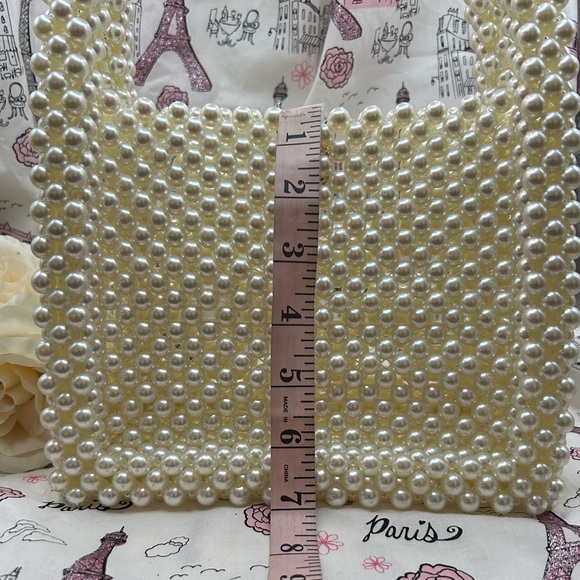Vintage Pearl Tote. Off White color. Not pure white. Lots of room on inside. - Picture 3 of 8